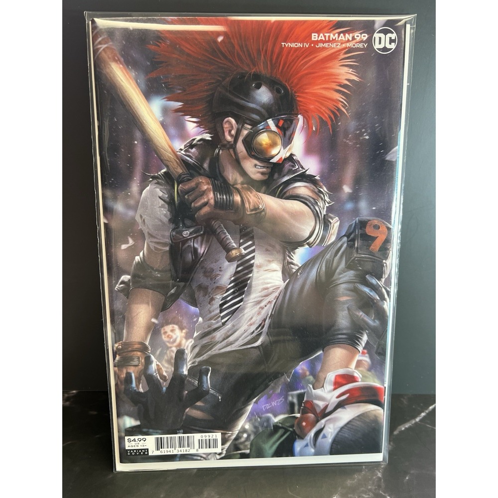 Lot Of 4 DC Comic Books Batgirl Catwoman Robin And More - Picture 4 of 5